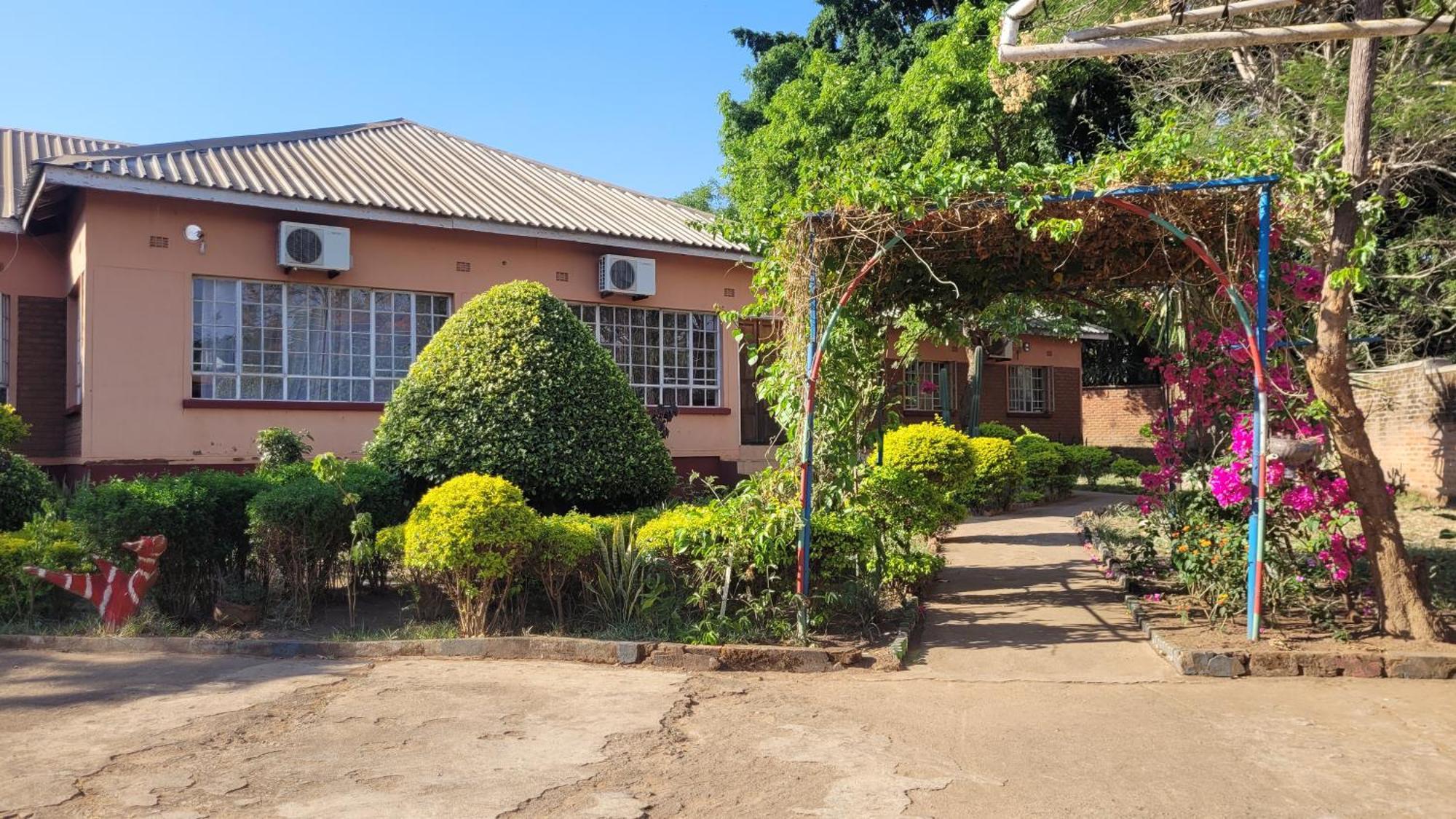 Bed and Breakfast Quest Lilongwe Zewnętrze zdjęcie